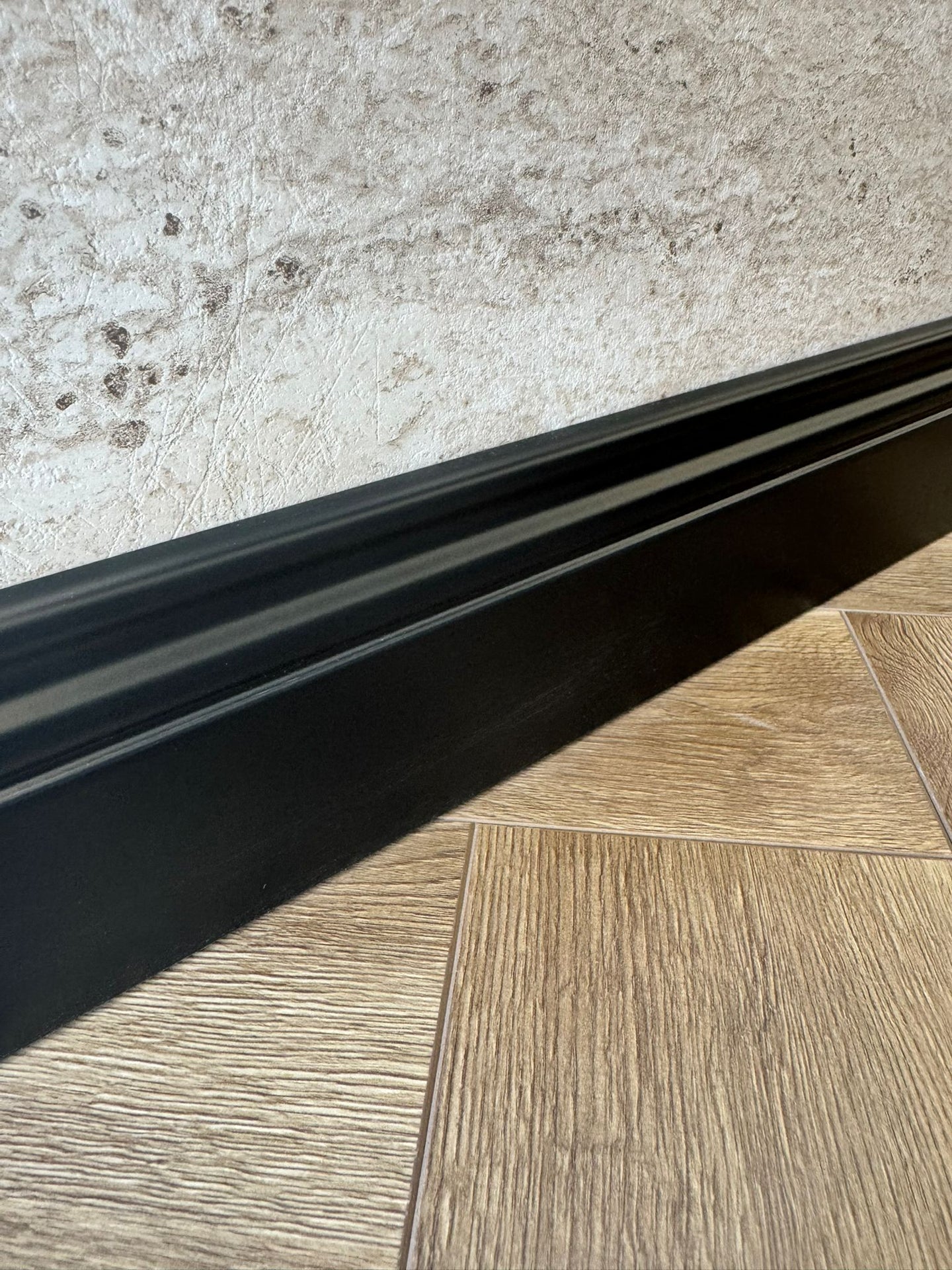 10 Cm Yalı Serisi Bute Siyah Pvc Süpürgelik