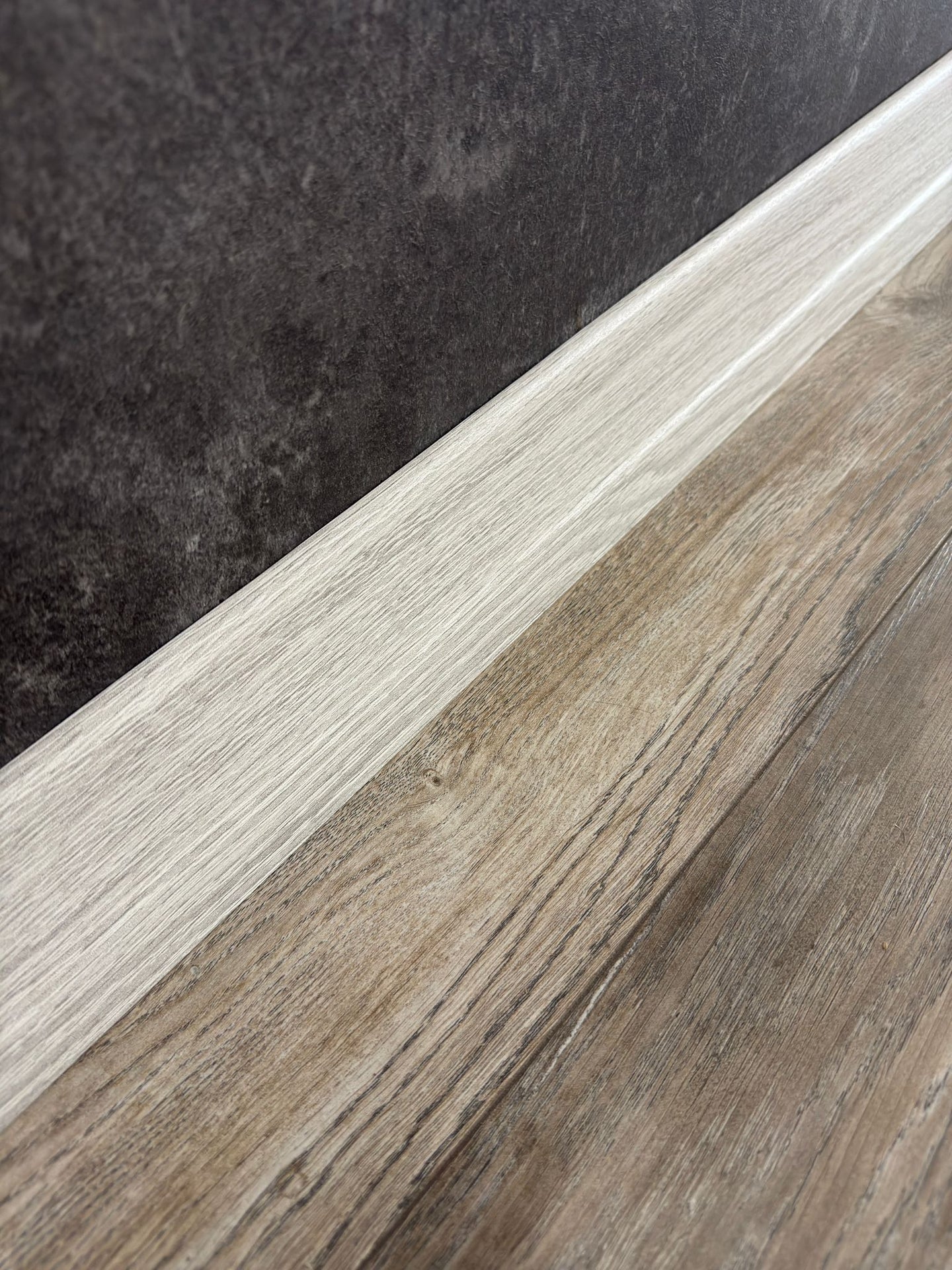 8 Cm Modern Meşe Parke Süpürgelik