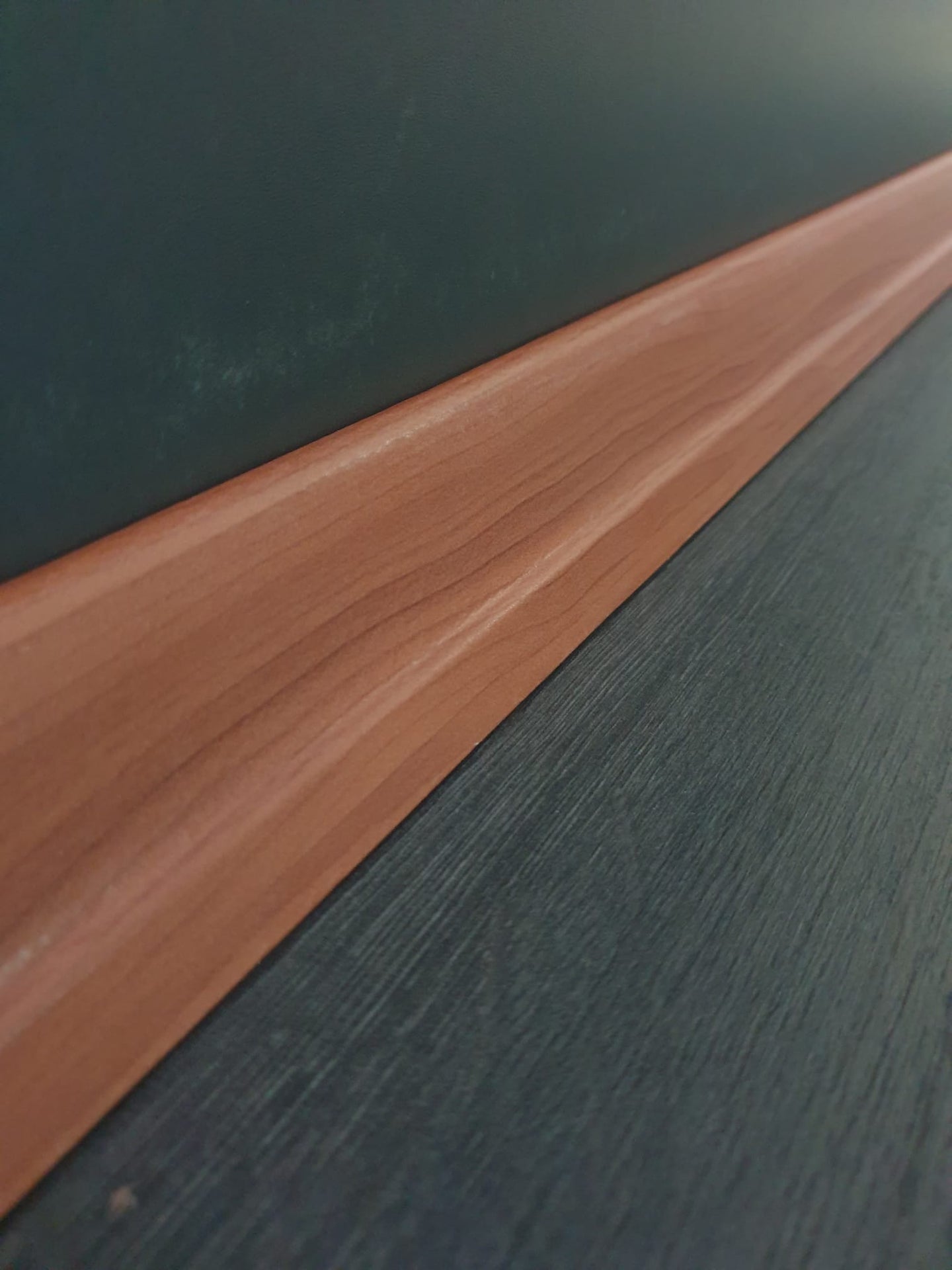 6 Cm Italyan Kiraz Parke Süpürgelik