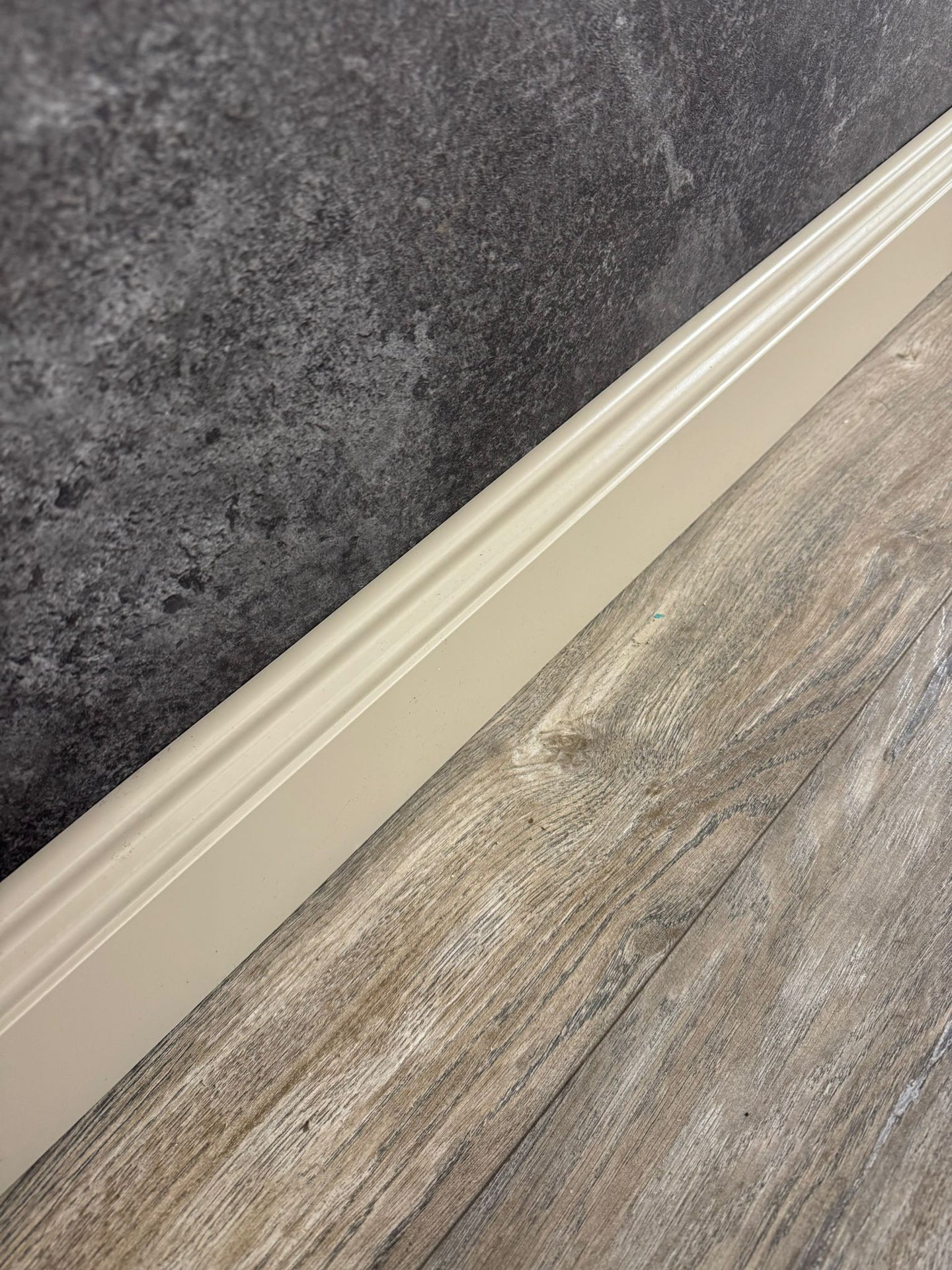 10 Cm Yalı Serisi B Model Koyu Satın Pvc Süpürgelik