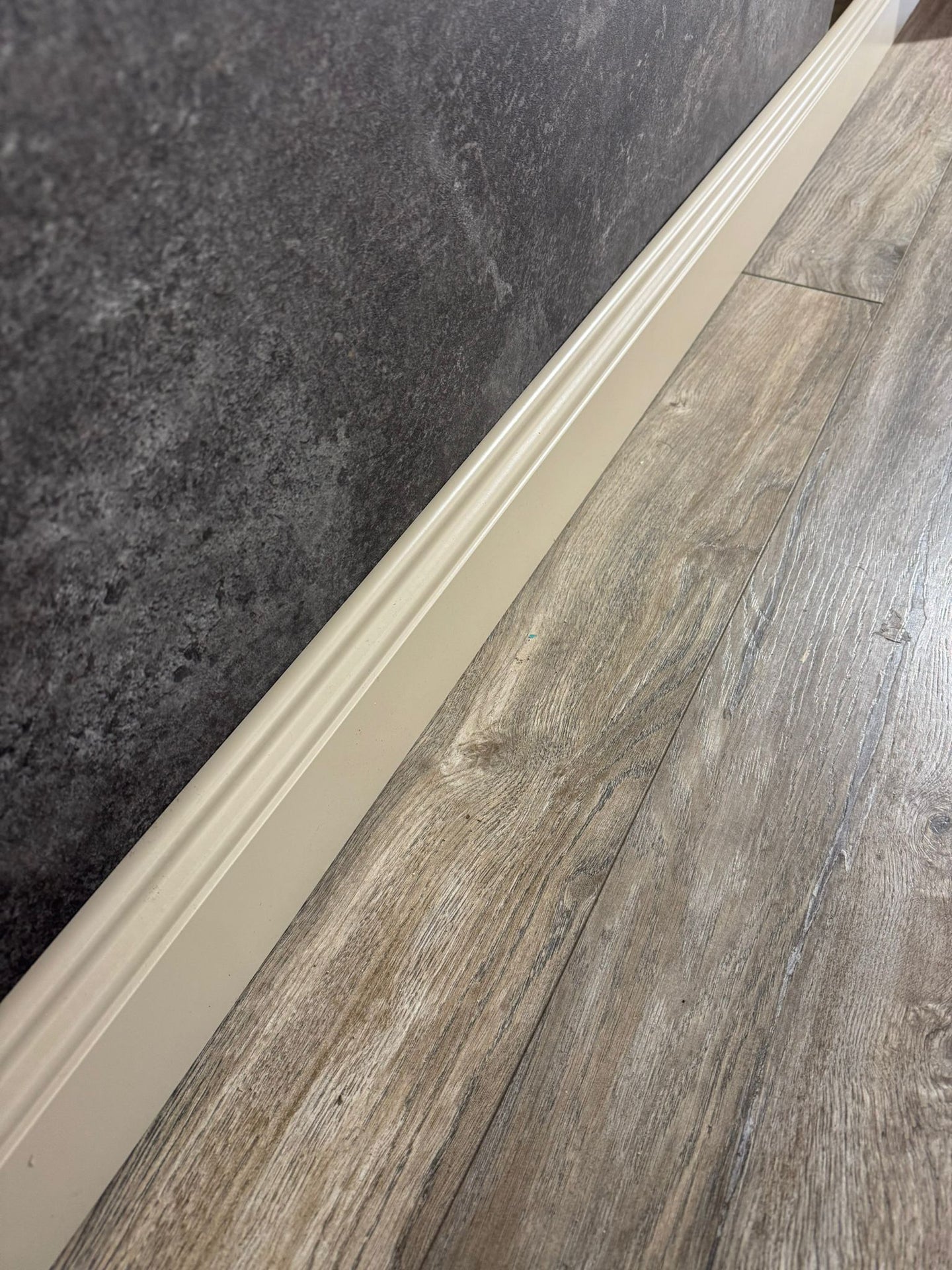 10 Cm Yalı Serisi B Model Koyu Satın Pvc Süpürgelik