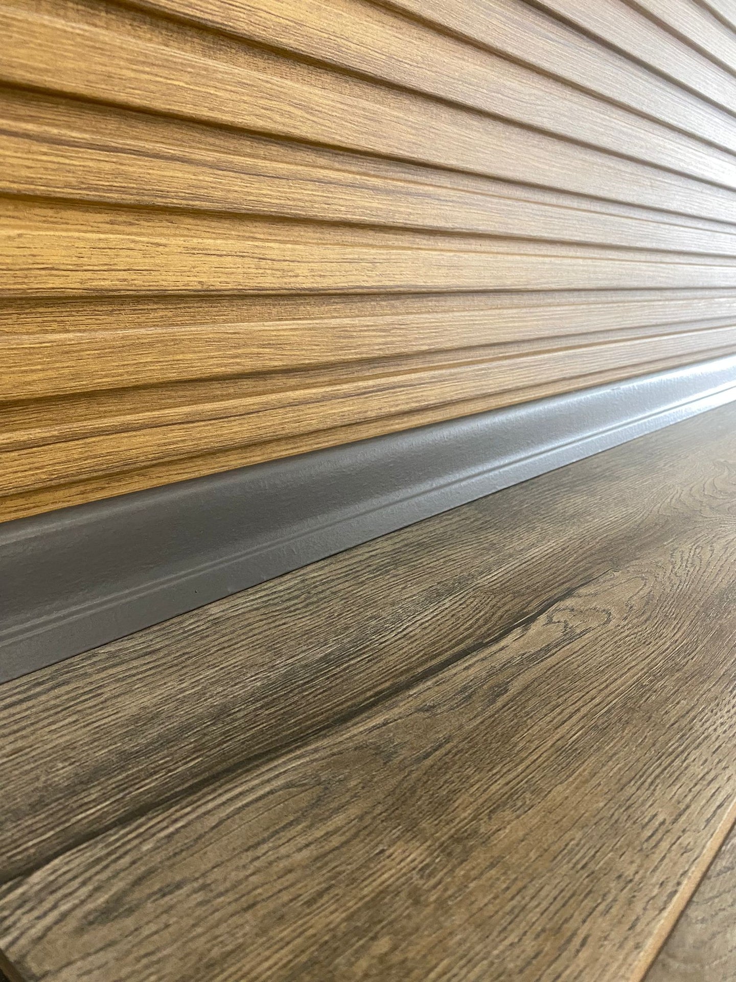 6 Cm Antrasit Parke Süpürgelik