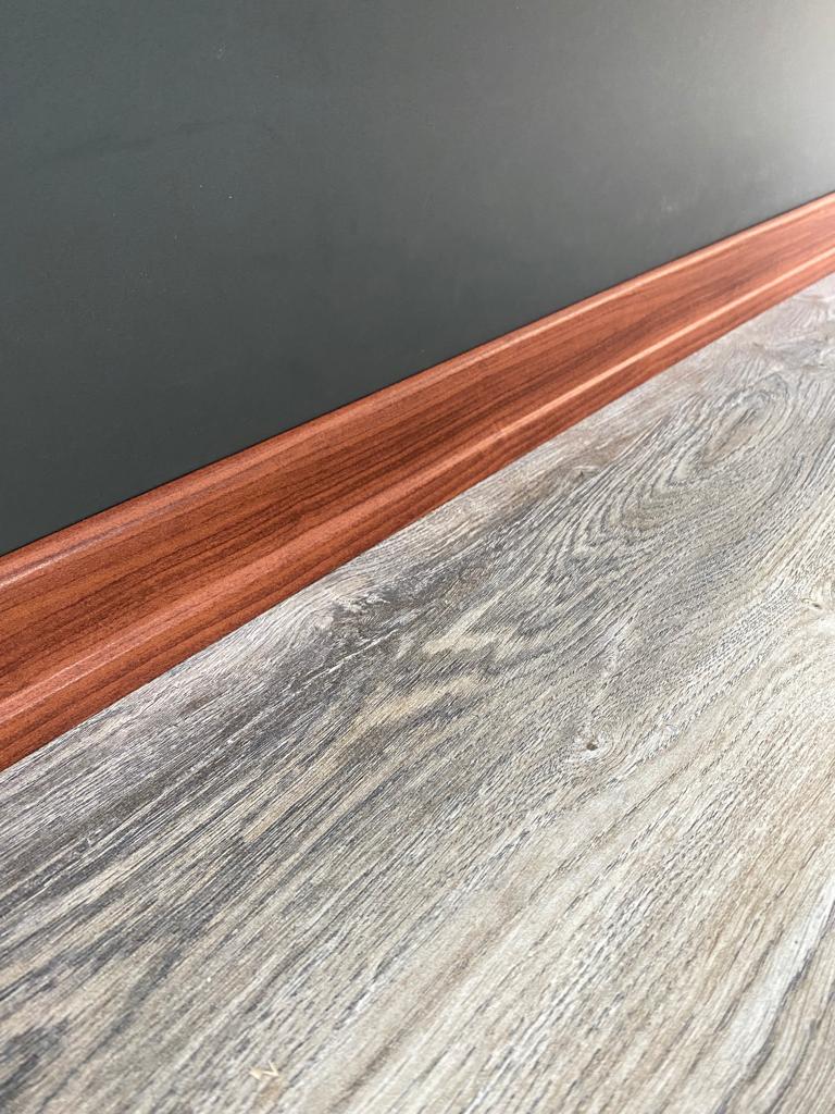 6 Cm Kızılağaç Parke Süpürgelik