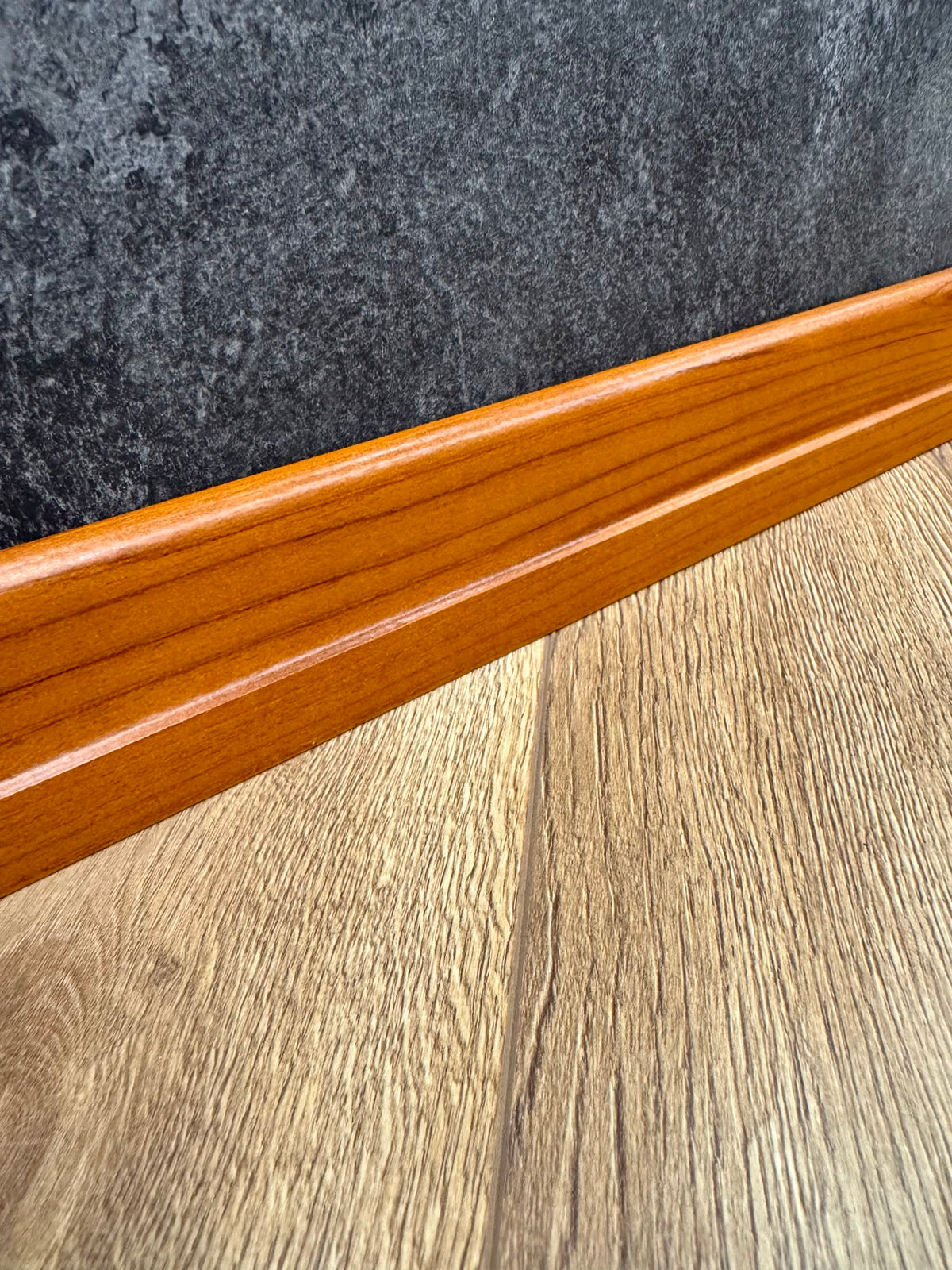 6 Cm Açık Iroko Parke Süpürgelik