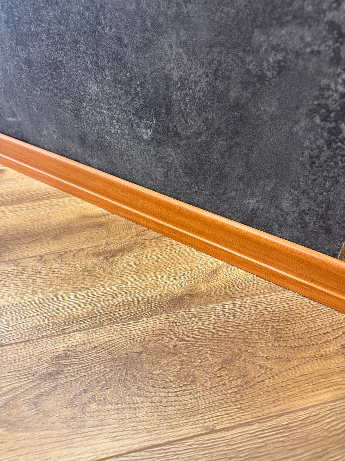 6 Cm Freze Ceviz Parke Süpürgelik