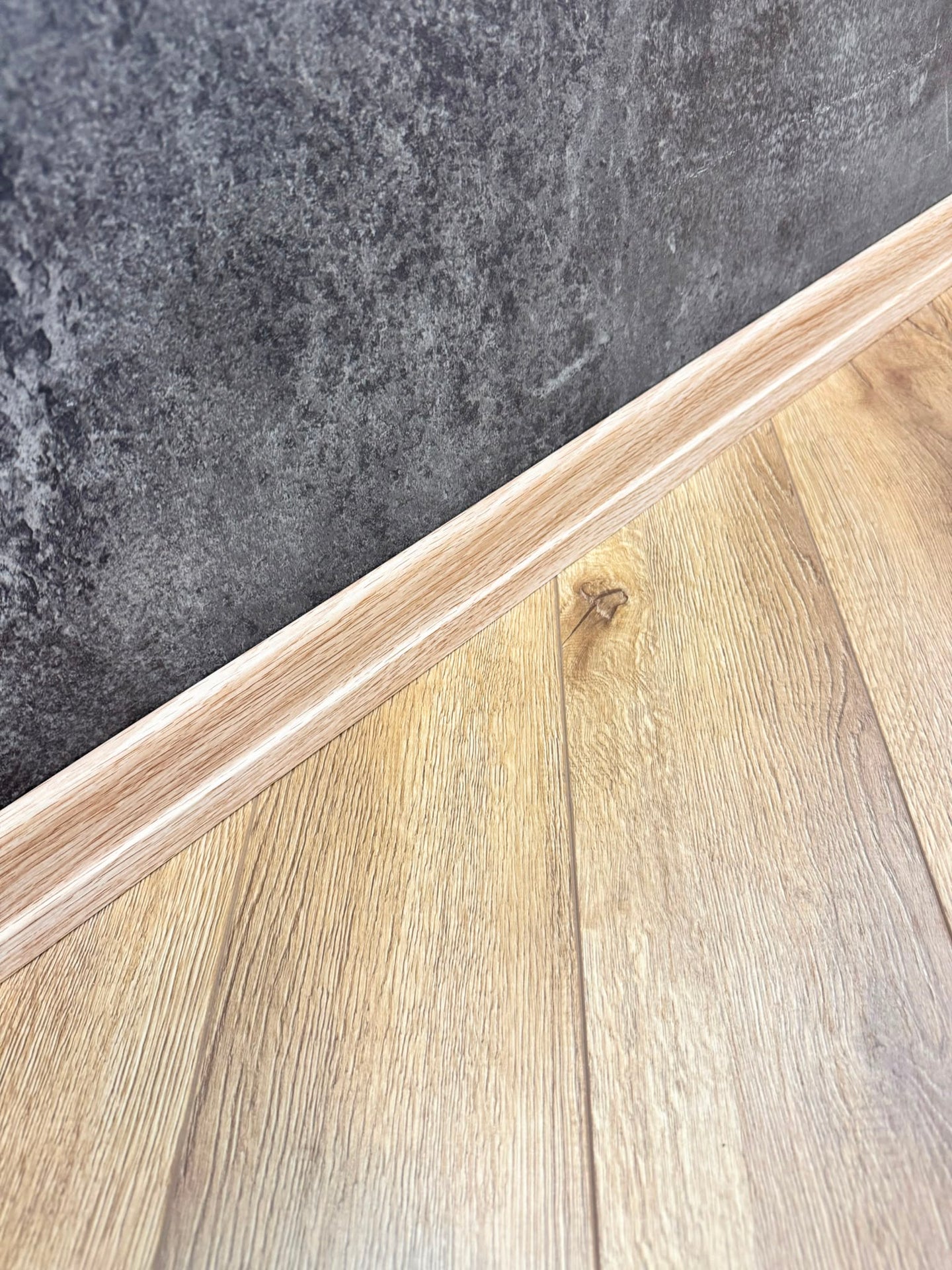 6 Cm Gri Meşe Parke Süpürgelik