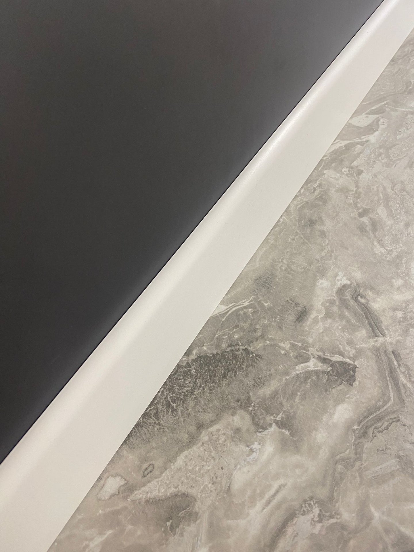 8 Cm Düz  Suya Dayanıklı Boyanabilir Polimer Süpürgelik