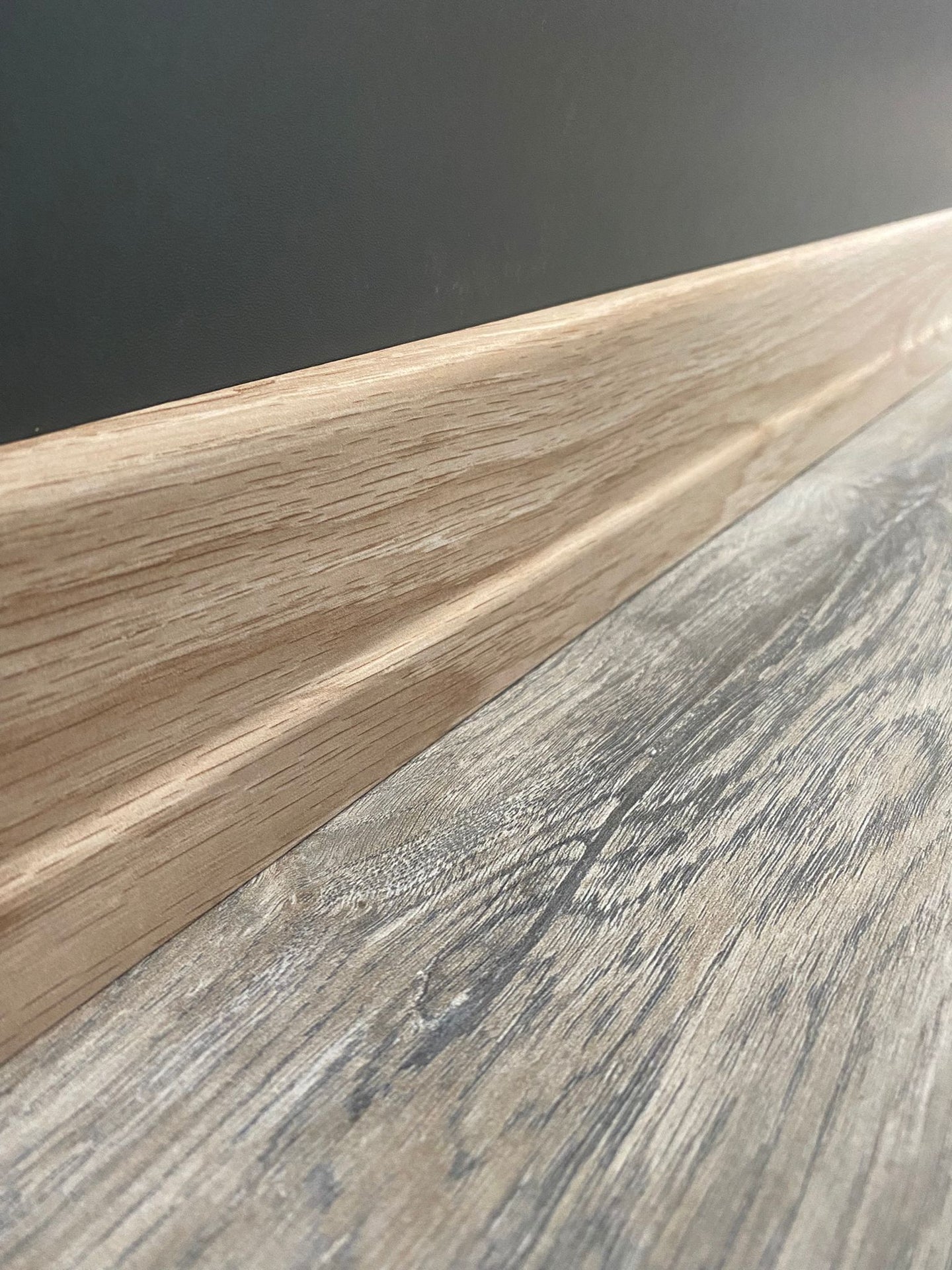 8 Cm Gri Meşe Parke Süpürgelik